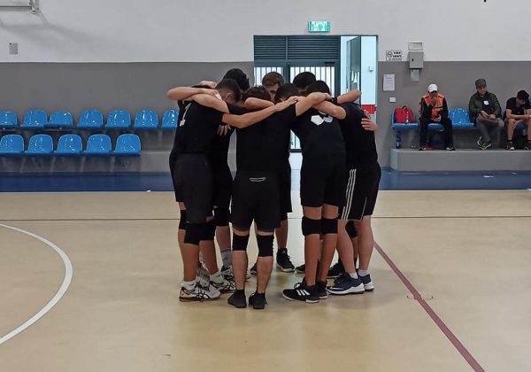 אליפות הארץ בכדורעף לכיתות י’-יב מקום השלישי  – כבוד!!