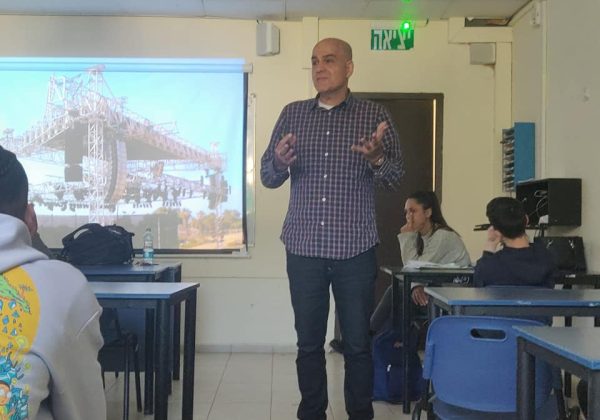 מפגש לכיתה י’7 עם אודי שחר, יזם ומרצה בתחום האירועים