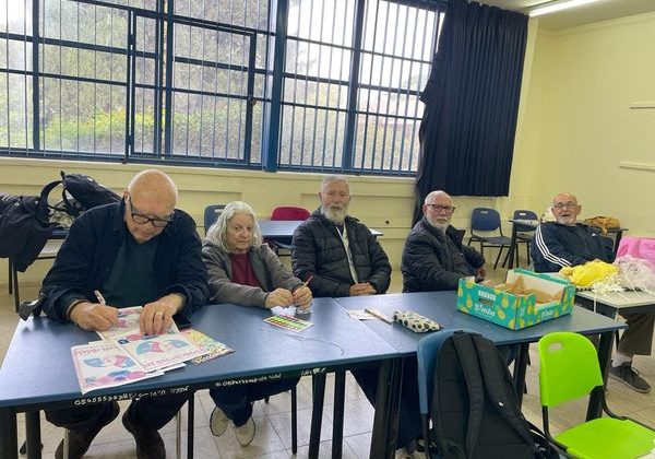 במסגרת מועדון גלישה (ולא בים)